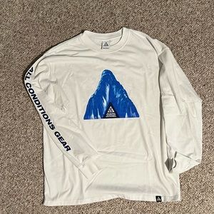 Nike ACG Men’s Iceberg Long Sleeve Shirt | Medium